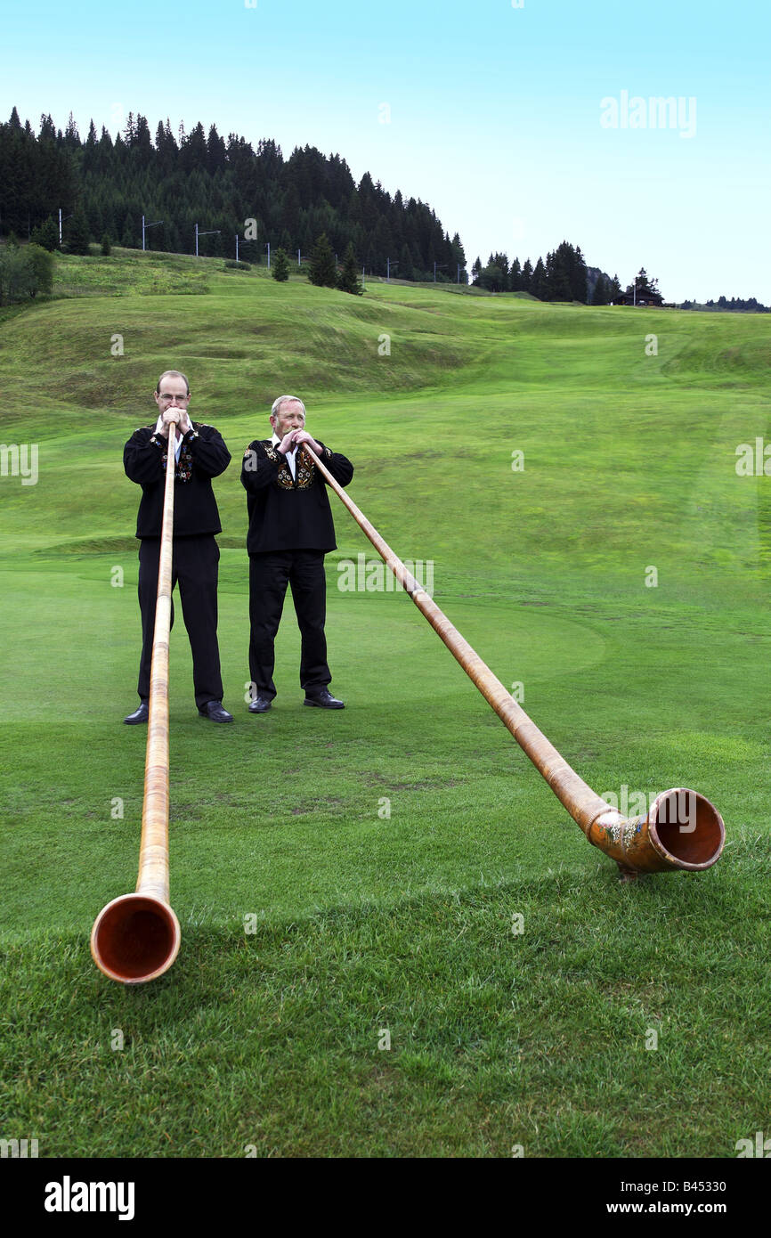 Alpine Horn Alpenhorn Alphorn Stockfotos & Alpine Horn Alpenhorn
