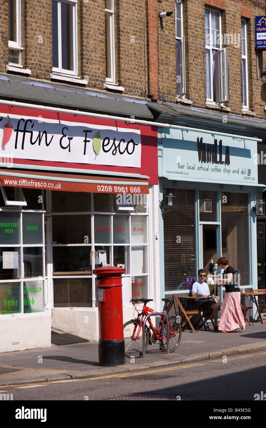 Cafe in Acton W3 London Vereinigtes Königreich Stockfoto