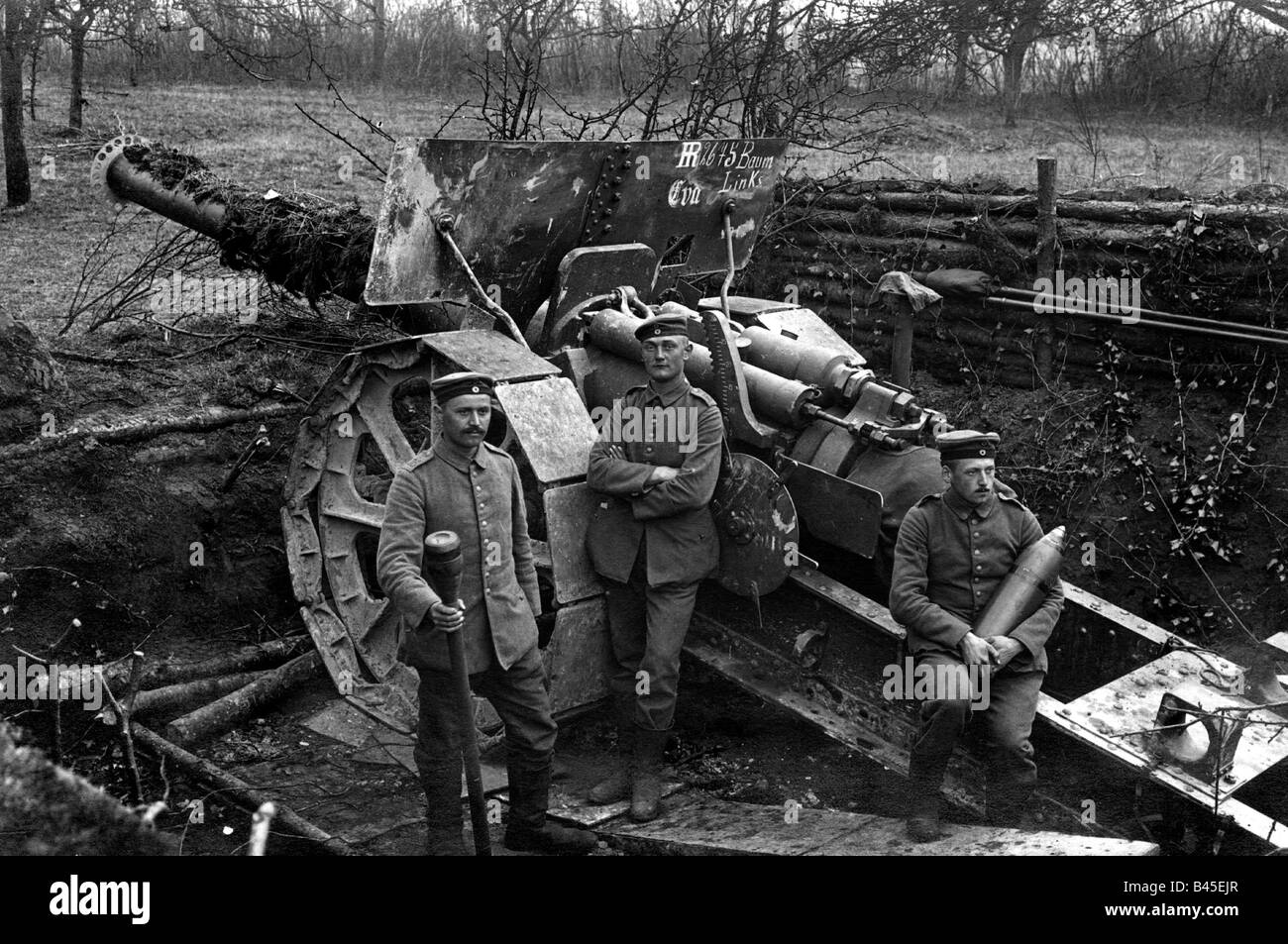 Ereignisse, Erster Weltkrieg/erster Weltkrieg, Westfront, deutsche 15-cm-Marinekanone in Stellung, 16. Feldartillerie-Regiment, Ende 1914/Anfang des Jahres 1915, Stockfoto