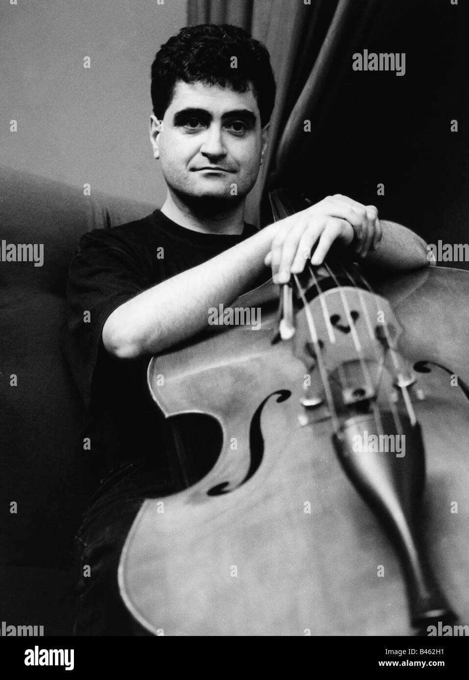 Garcia - Fons, Renaud, * 24.12.1962, französischer Musiker (Kontrabassist), halbe Länge, Fotoruf, Stuttgart, 1999, Stockfoto