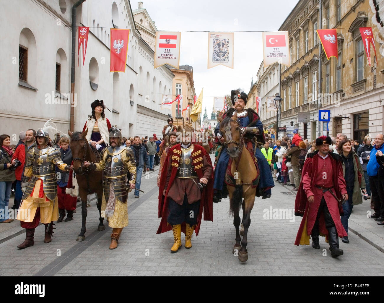 Polen Krakau Schauspieler Daniel Olbrychski als König Jan III. Sobieski 1683 Wien Sieg feiern Stockfoto