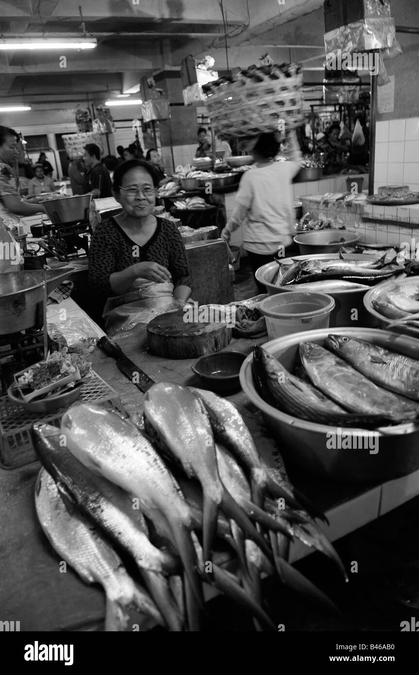 in Denpasar frischen Fisch und Obst-Markt (Pasar Badung), Denpasar, Insel Bali, Indonesien Stockfoto