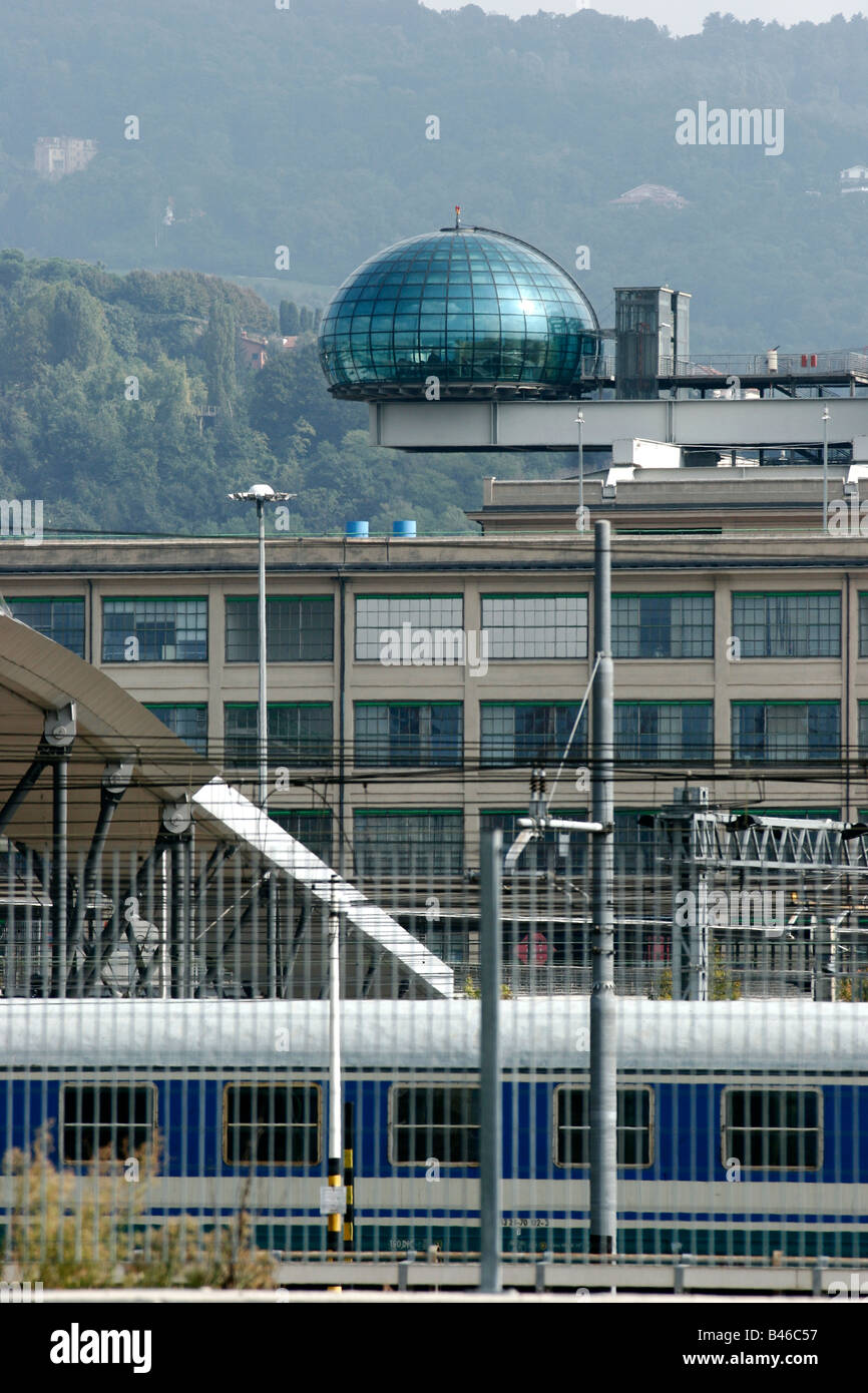 Lingotto-Gebäude mit Renzo Piano Blase. Turin, Italien. Stockfoto