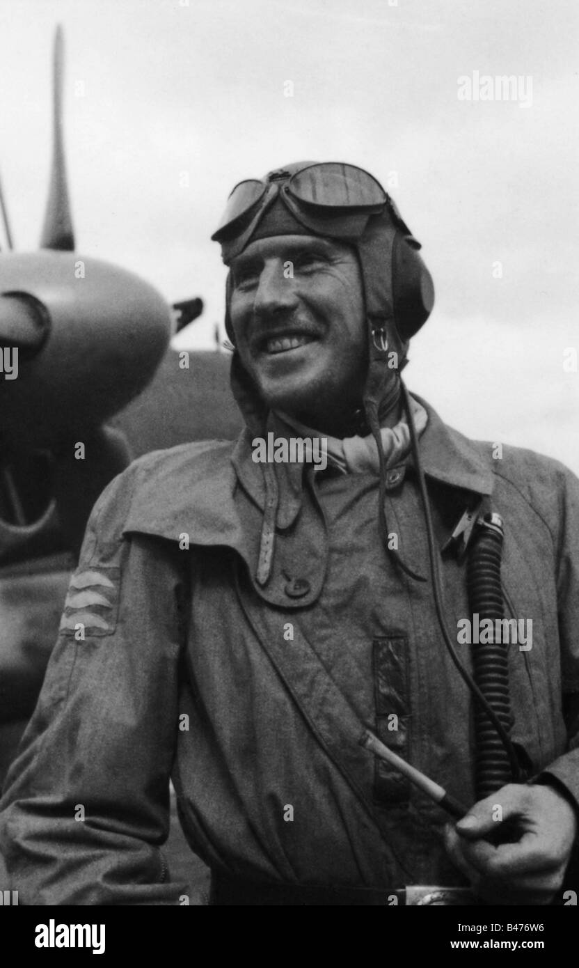 Ereignisse, Zweiter Weltkrieg/Zweiter Weltkrieg, Luftkrieg, Personen, deutscher Bomberpilot nach einer Mission in der Sowjetunion, September 1941, Stockfoto