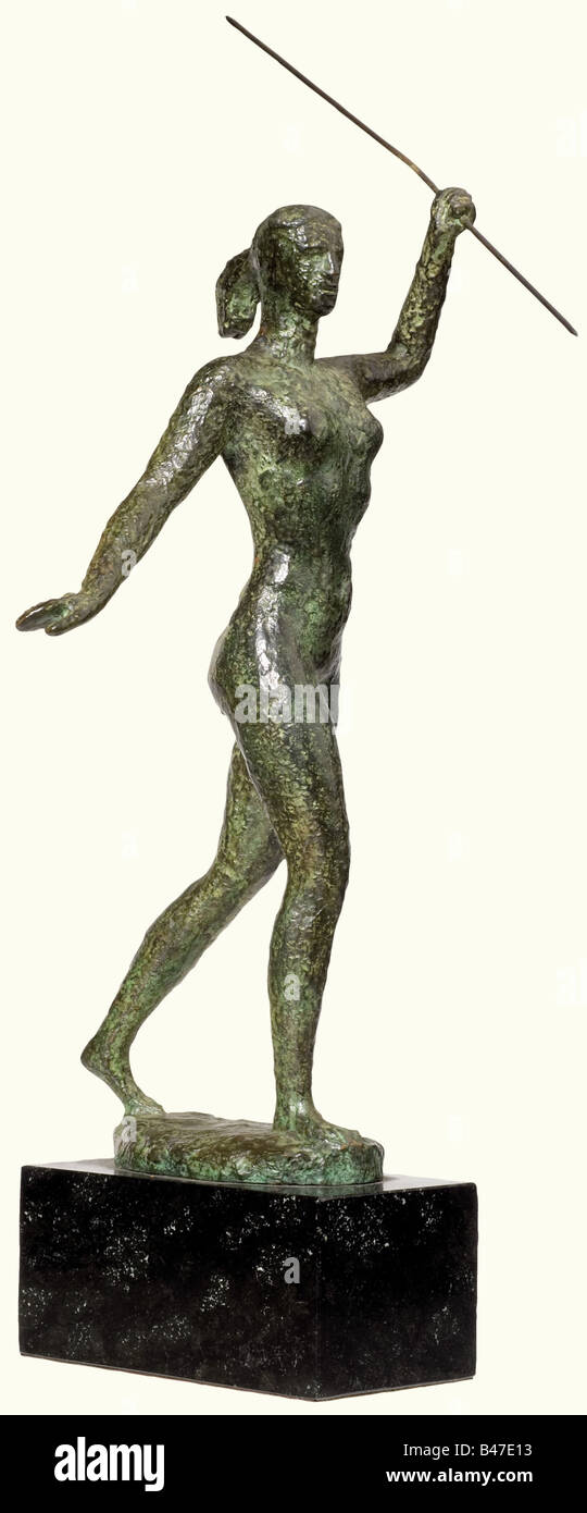 Obersturmbannführer Richard Schulze-Kossens - eine Bronzeplastik 'Diana' von Arno Breker, um 1950, signierte die Sockelschrift 'A. Breker', schwarzer Marmorsockel, Bauhöhe 31 cm. Arno Breker (1900 - 1991) gilt als einer der profiliertesten - wenn nicht sogar profiliertesten - Bildhauer des 20. Jahrhunderts, der der klassischen Tradition folgt. In der altehrwürdigen europäischen bildhauenden Tradition französischer Künstler ist er neben der Zeit von Auguste-Rodin, Charles Despiau und Aristide Maillol.' historisch, historisch, Menschen, 1950er, 20. Jahrhundert, Waffen-SS, bewaffnete Teilung der S, Stockfoto