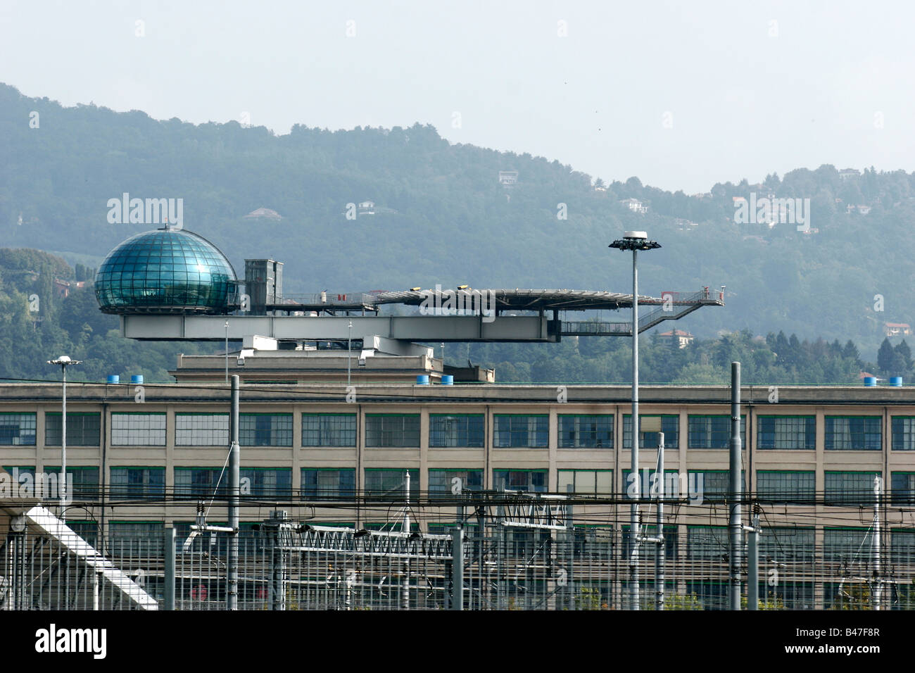 LingottoGebäude mit Renzo Piano Blase. Turin, Italien Stockfotografie