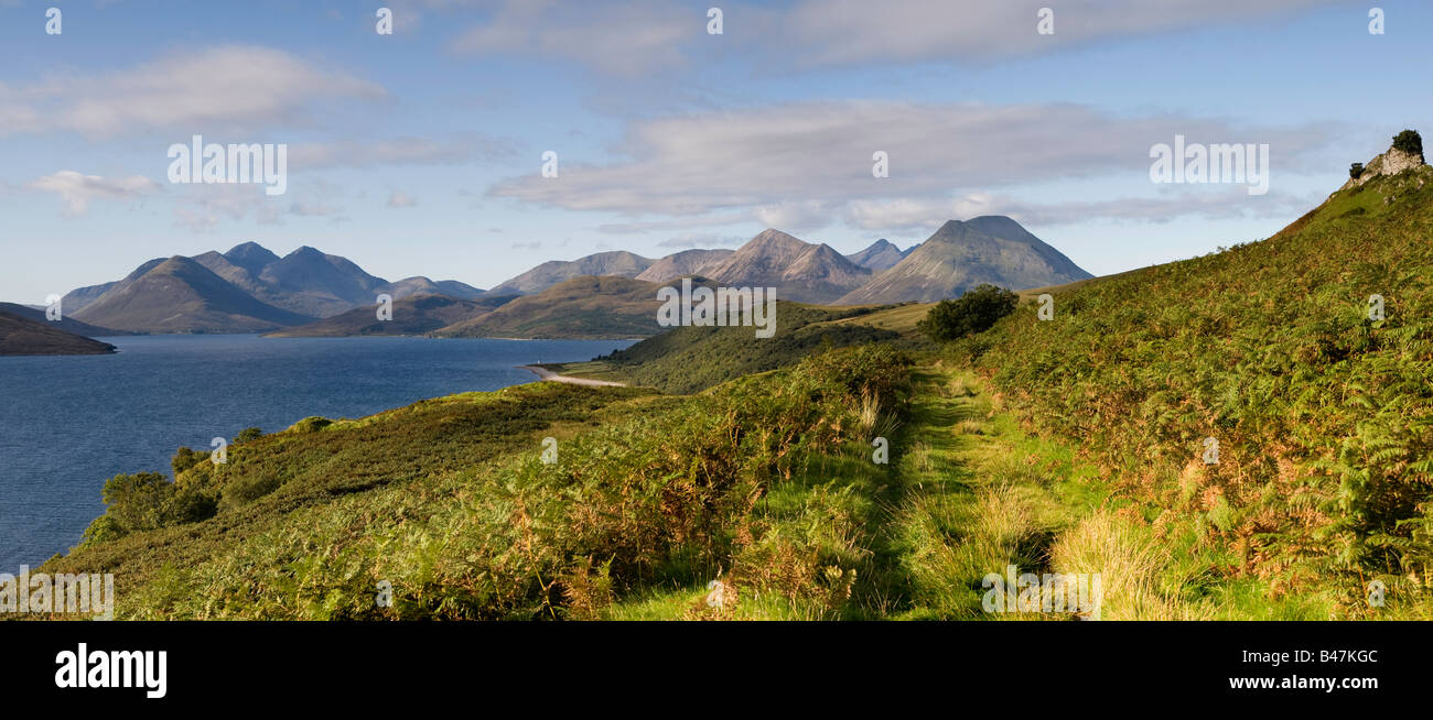 Blick auf Cullins auf der Isle Of Skye aus Hallaig, Isle of Raasay, Schottland Stockfoto