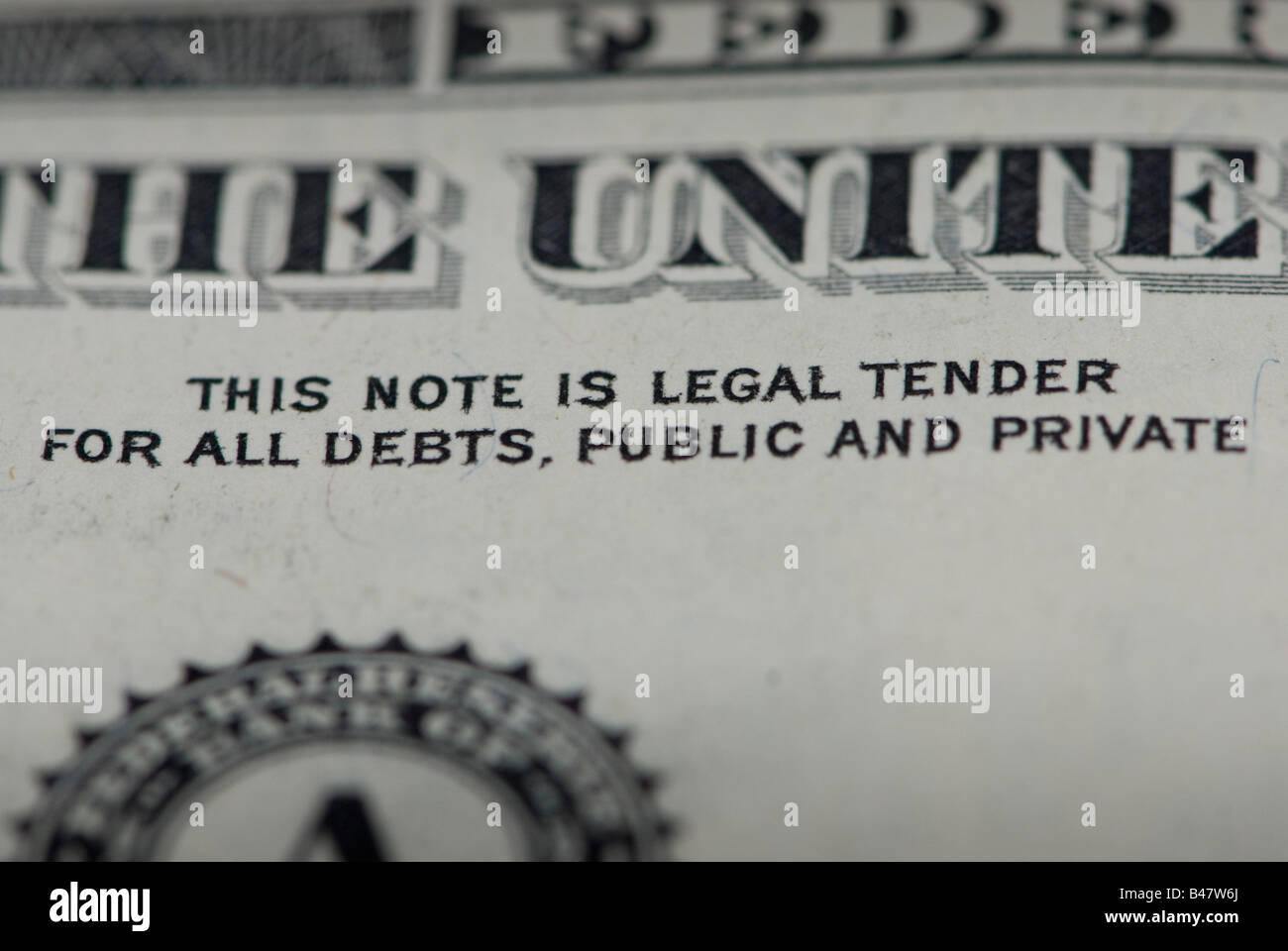 "Diese Notiz ist gesetzliches Zahlungsmittel für alle Schulden, öffentliche und private" auf einer amerikanischen einer Dollarnote. Stockfoto