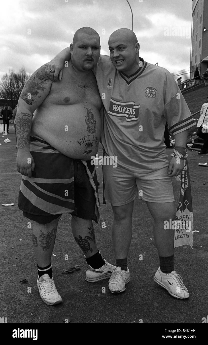 Leicester City fans außerhalb Wembley-Stadion vor 1999 League Cup Finale gegen Tottenham Hotspur, Wembley, London, UK. Stockfoto