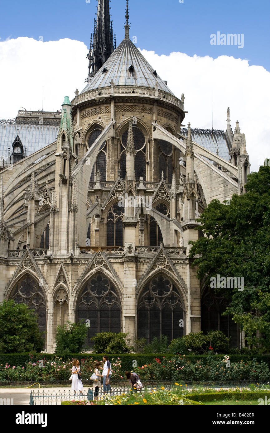 Ein Blick auf die Rückseite der Kathedrale Notre Dame in Paris Frankreich Stockfoto