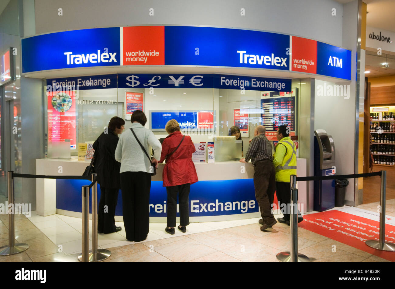 Travelex Foreign Exchange-Schalter am Flughafen Melbourne Australien Stockfoto