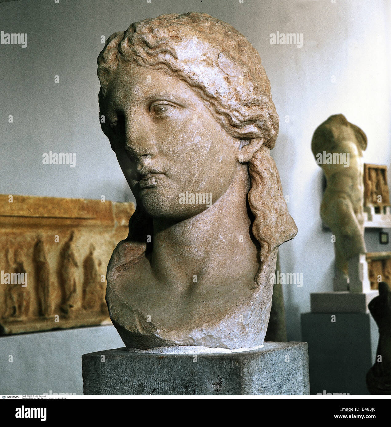 Dionysos (lat.: Bacchus), griechische weingottheit, Porträt, Kopf einer Kolossalstatue, 2. Hälfte des 4. Jahrhunderts v. Chr., Marmor, Archäologisches Museum von Thasos, Stockfoto