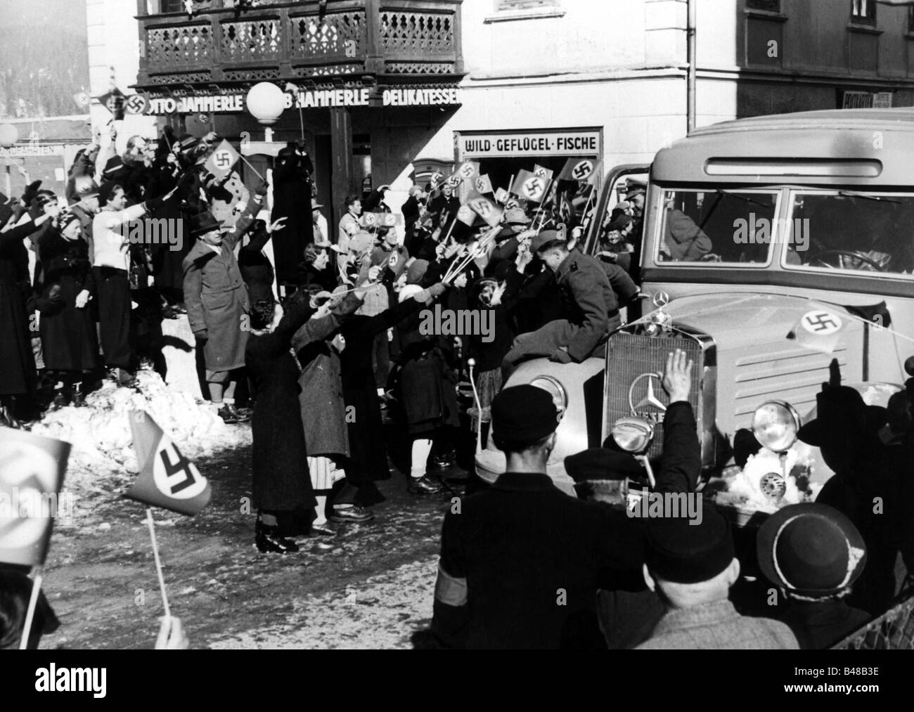 Nationalsozialismus / Nationalsozialismus, Politik, Annektierung Österreichs 1938, Einmarsch der Bundeswehr, 12.3.1938, Einheit SS-Verfügungstruppe in Seefeld, Tyrol, Stockfoto