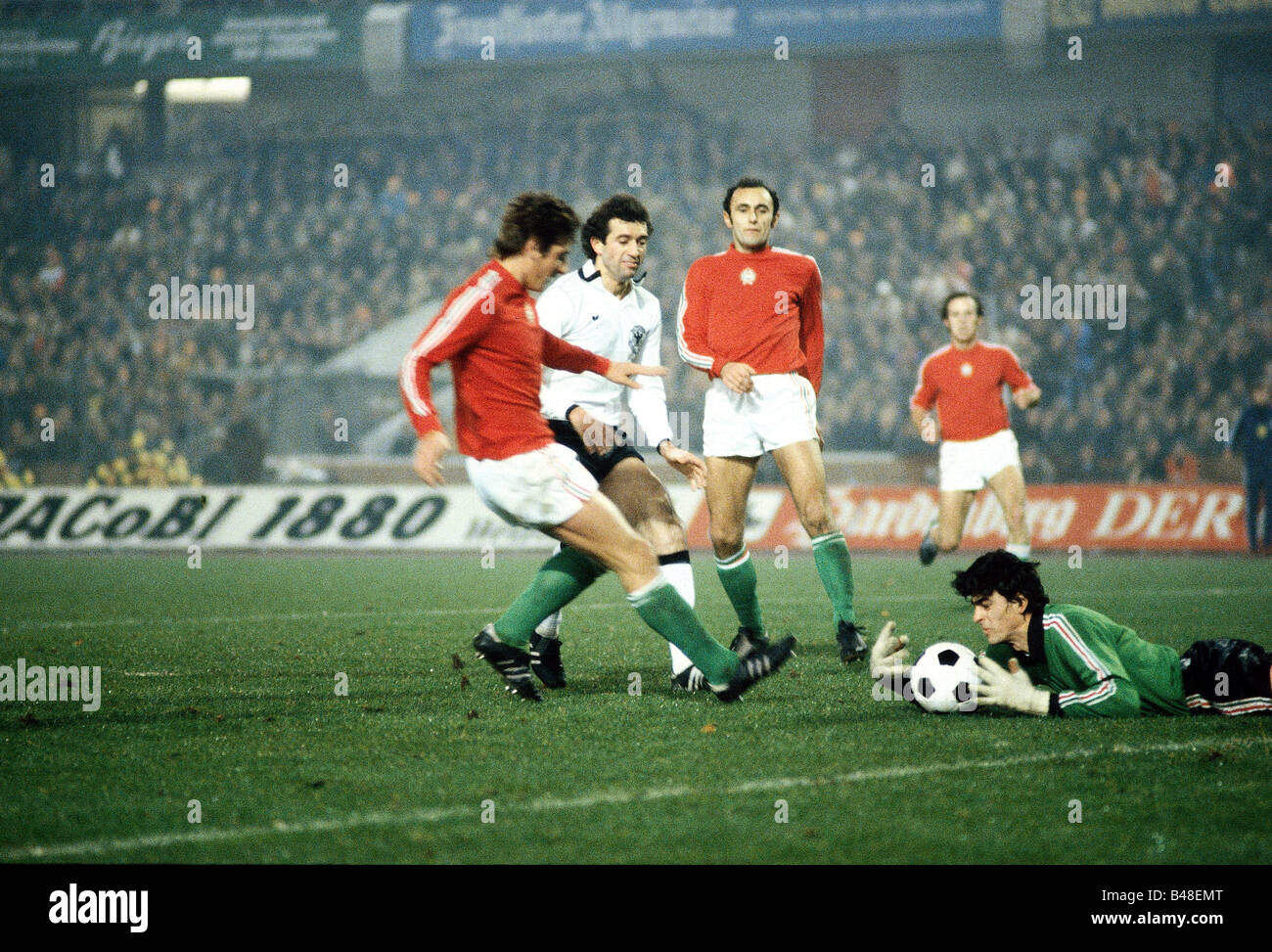 Sport / Sport, Fußball, Fußball, Länderspielspiel Deutschland gegen Ungarn in Frankfurt (0:0), Deutschland, 15.11.1978, Stockfoto