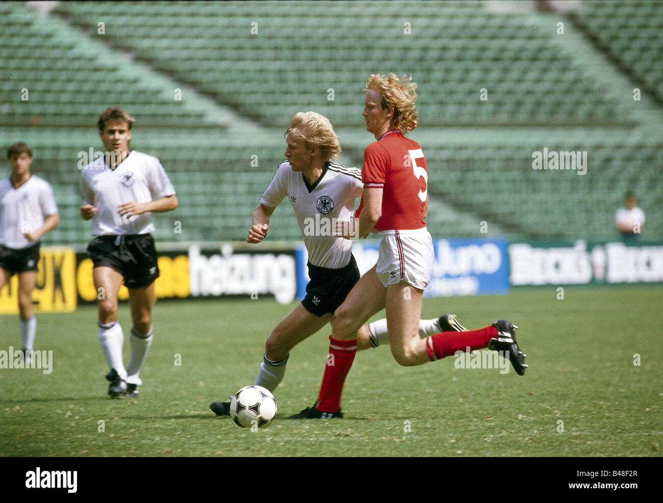 Sport / Sport, Fußball, Fußball, Freundschaftsspiel, Deutschland gegen England (0:3) in Mexiko-Stadt, Mexiko, 12.6.1985, Stockfoto