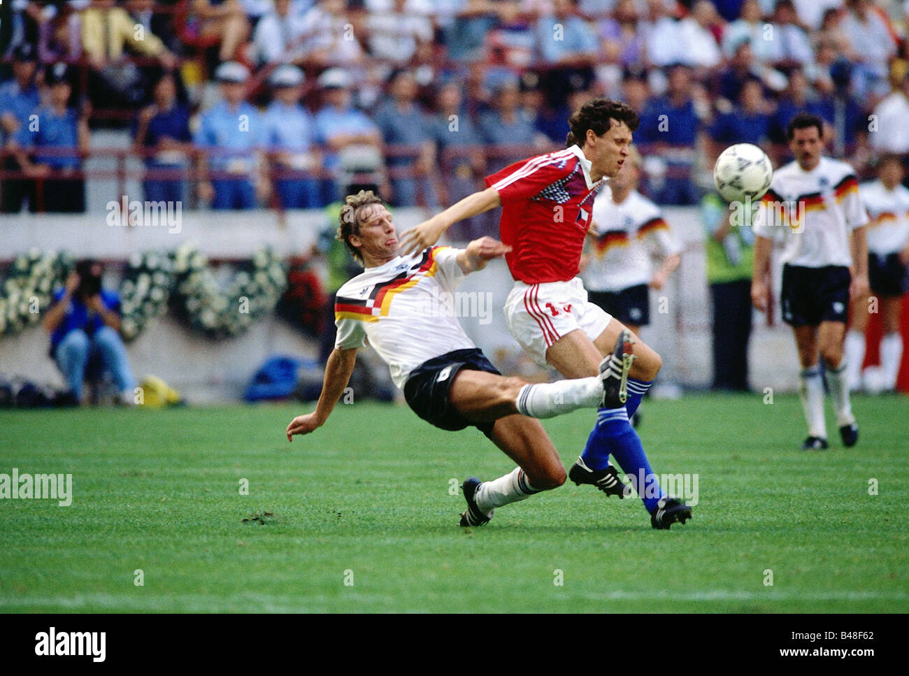 Sport, Fußball, Weltmeisterschaft, Deutschland gegen die Tschechoslowakei, (1:0), Mailand, Italien, Guido Buchwald, 1.7.1990, Stockfoto