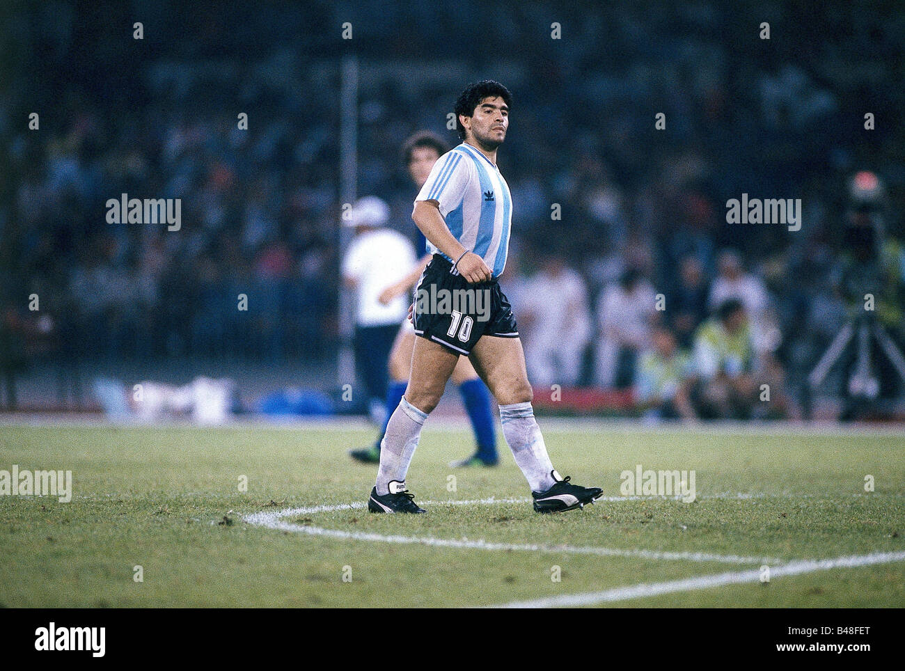 Maradona world cup 1990 Fotos und Bildmaterial in hoher Auflösung Alamy