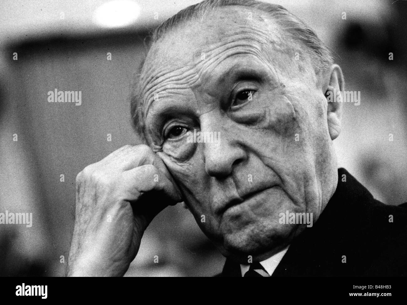 Adenauer, Konrad, 5.1.1876 - 19.4.1967, deutscher Politiker (CDU) und Staatsmann, Bundeskanzler von Deutschland 1949 - 1963, Porträt, 11. Bundeskonferenz der CDA, 10.7.1965 - 11.7.1965, Stockfoto
