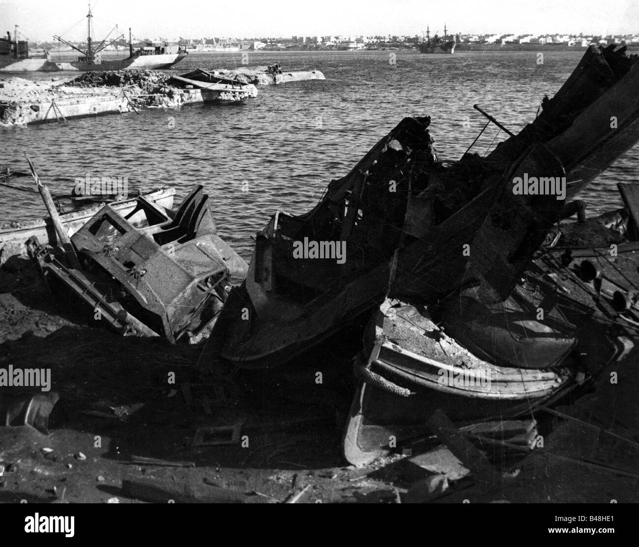 Ereignisse, Zweiter Weltkrieg/zweiter Weltkrieg, Nordafrika, Libyen, Tripolis, Hafen, Zerstörungen durch Bombenangriffe der Alliierten, 1943, Stockfoto