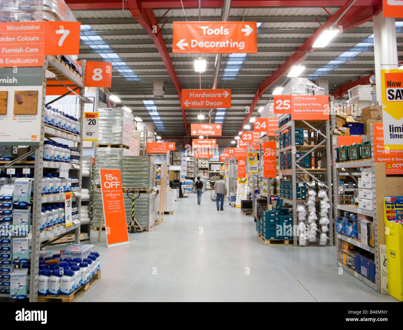 B & Q Warehouse, London, England, UK Stockfoto