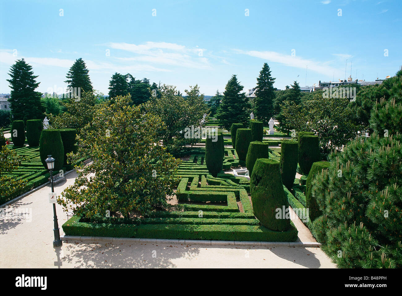 Spanien - Madrid - Sabatini Gärten - Garten im neoklassizistischen Stil - Jardines de Sabatini Stockfoto