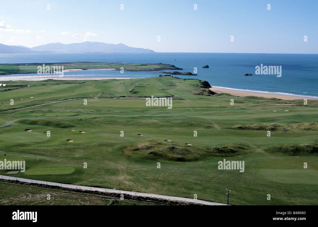18-Loch-Golfplatz an der irischen Atlantikküste, Stockfoto