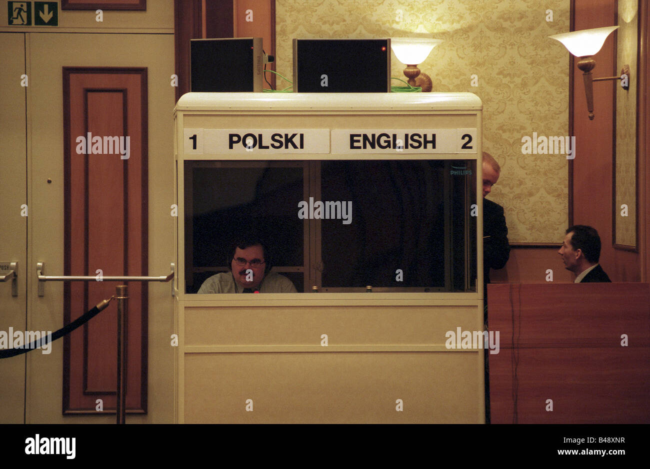 Simultandolmetscher während einer Wirtschaftskonferenz in Warschau, Polen Stockfoto