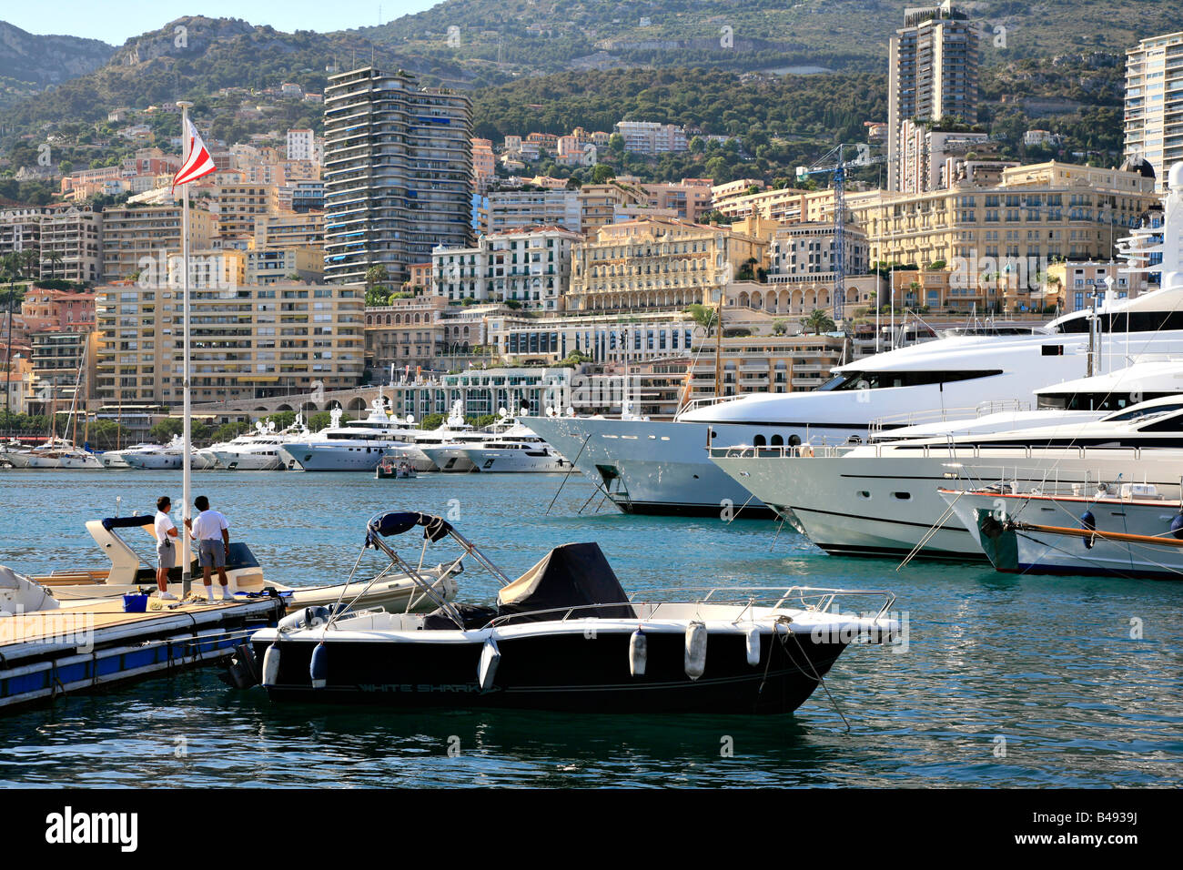 Yachten im Hafen von monte carlo Stockfoto