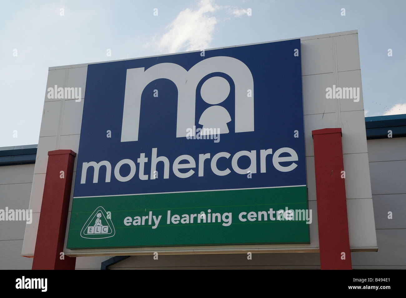 Melden Sie sich für Mothercare Baby und die Eltern laden auf Nene Valley Retail Park, Northampton, UK. Landschaft. Stockfoto