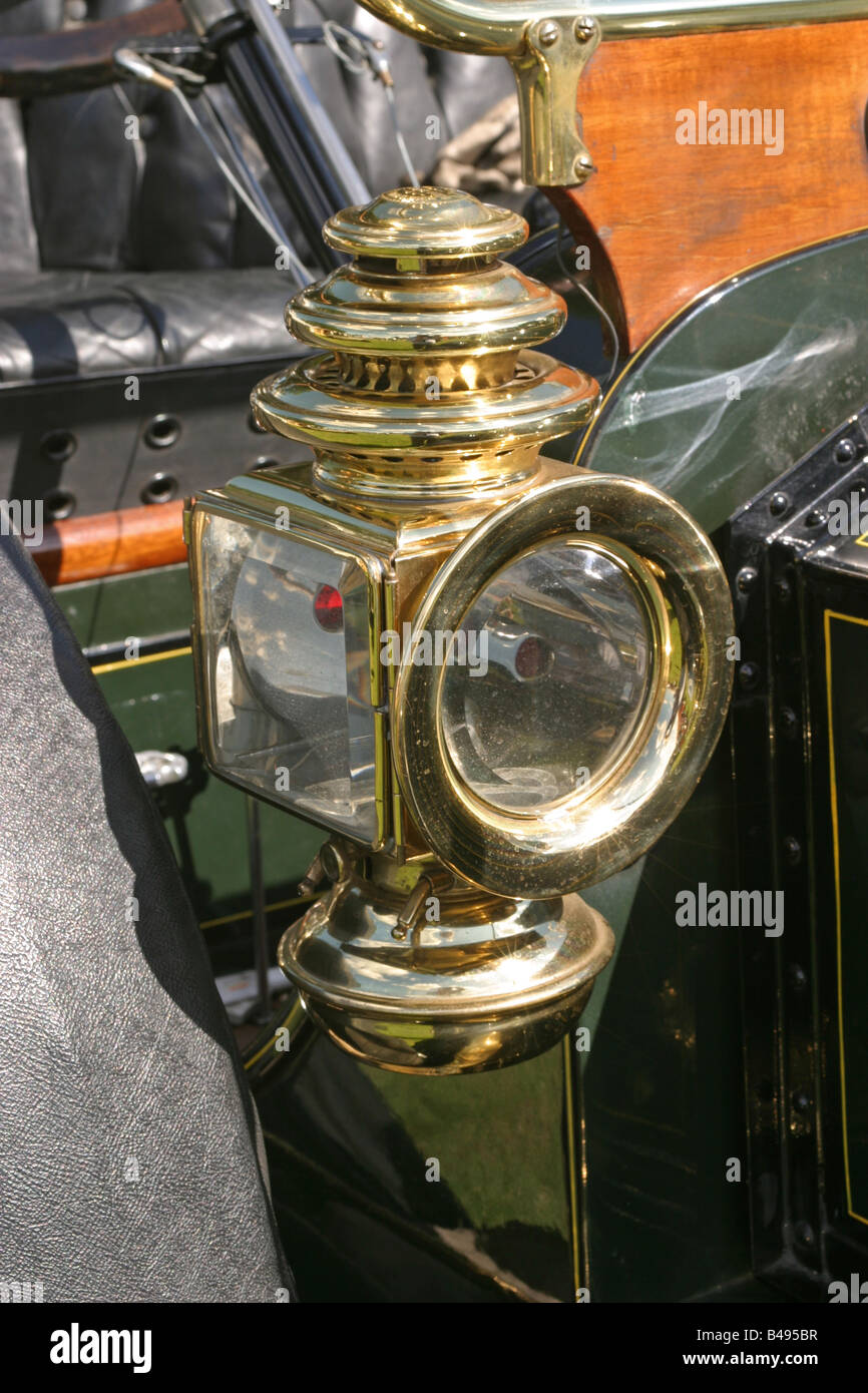 Oldtimer Scheinwerfer Laterne Stockfotografie - Alamy