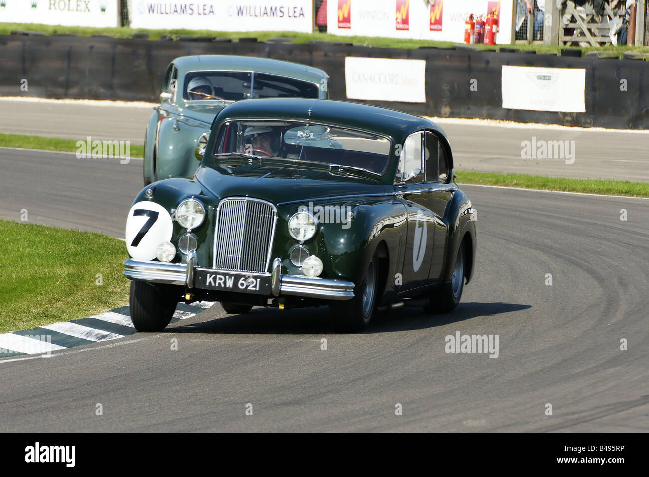 Rowan Atkinson Jaguar Stockfoto