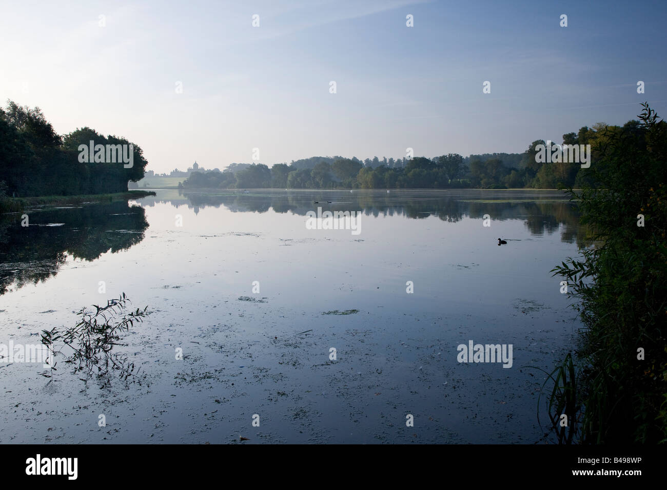 Der große See Castle Howard in der Nähe von Malton North Yorkshire Stockfoto