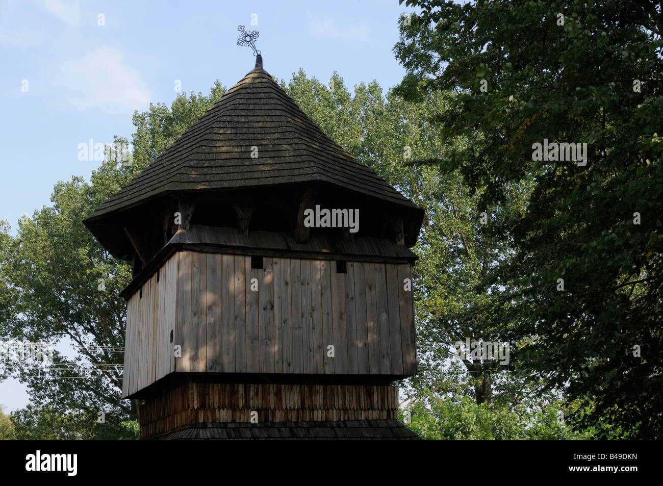 Alten hölzernen Glockenturm, Kornie, Roztocze Region, Polen Stockfoto