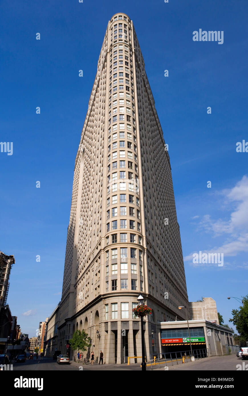 Gebogen, Gebäude in der Innenstadt von Toronto, Ontario, Kanada Stockfoto