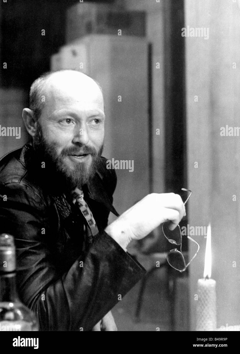 Jacobi, Ernst, * 11.7.1933, deutscher Schauspieler, halbe Länge, TV-Film "das Leben des schizophrenen Dichters Alexander März", 1976, Stockfoto
