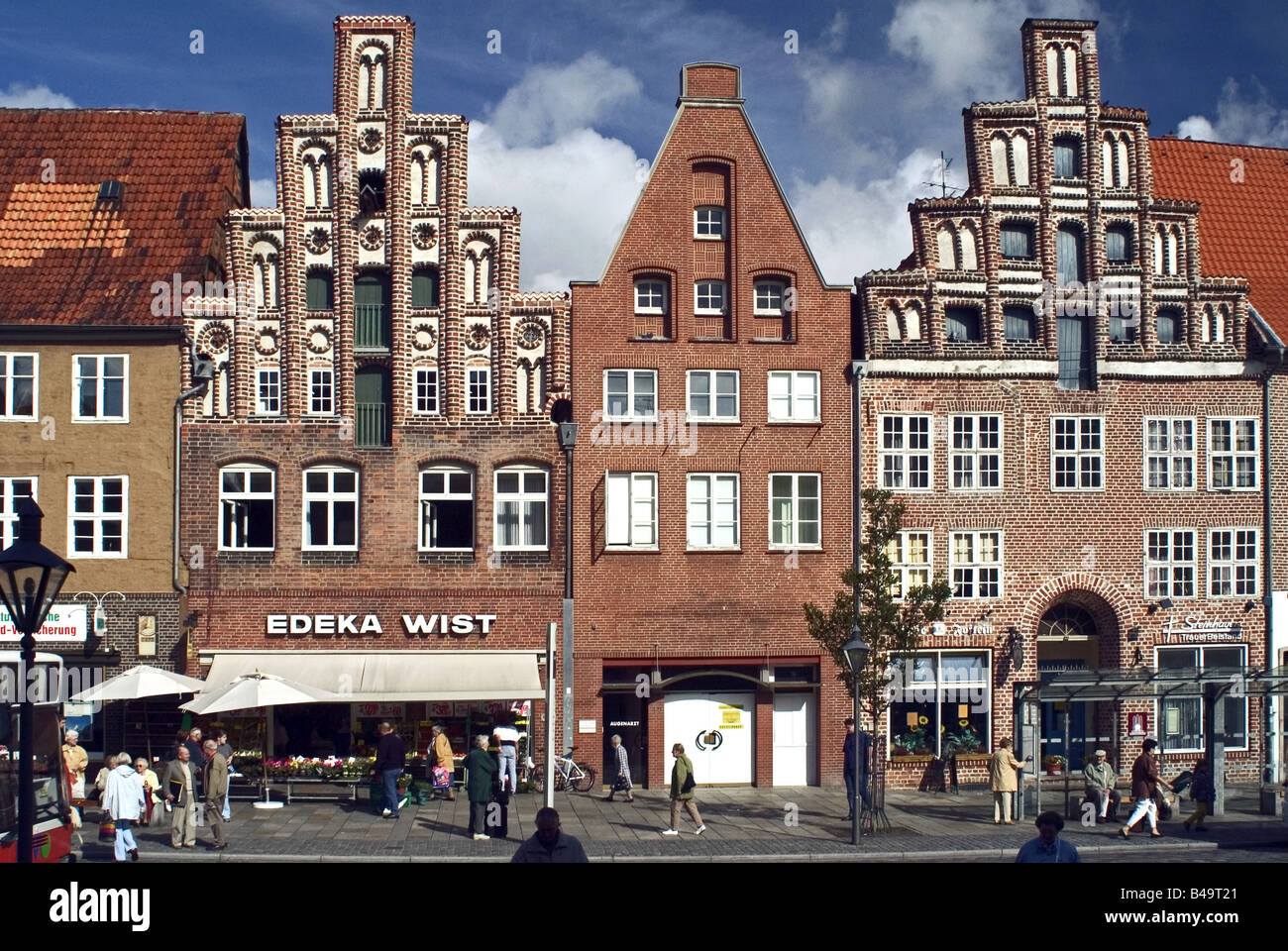 Geographie/Reisen, Deutschland, Niedersachsen, Lüneburg, Blick auf die Stadt/Stadtansichten, Altstadt, am Sande, Bürgerhäusern, Lagerhallen, Additional-Rights - Clearance-Info - Not-Available Stockfoto