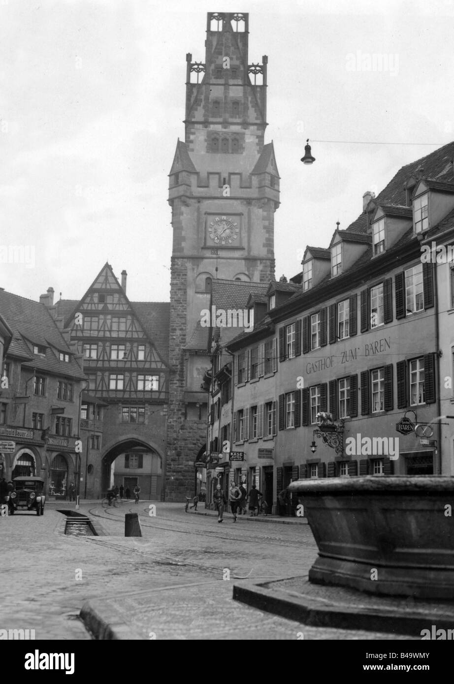 Geographie/Reise, Deutschland, Baden-Württemberg, Freiburg, Stadtansicht/Stadtbild, Blick am Tor von Schwebentor, vor 1954, Stockfoto