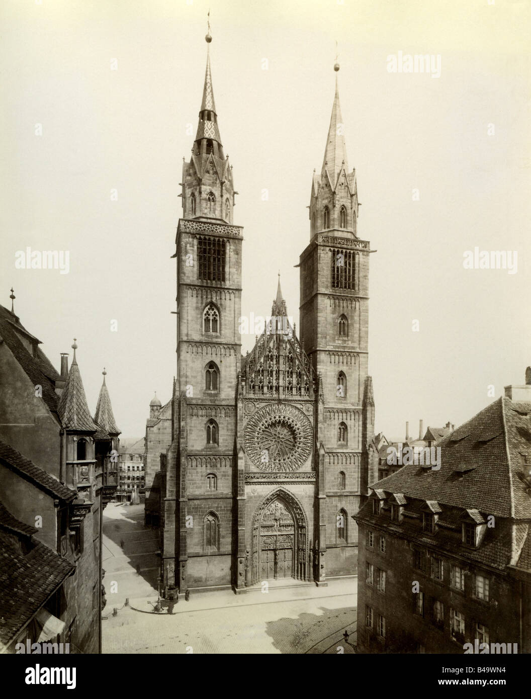 Geographie/Reise, Deutschland, Nürnberg, Kirchen, Kirche von Saint Lawrence, Außenansicht, 24.7.1894, Stockfoto