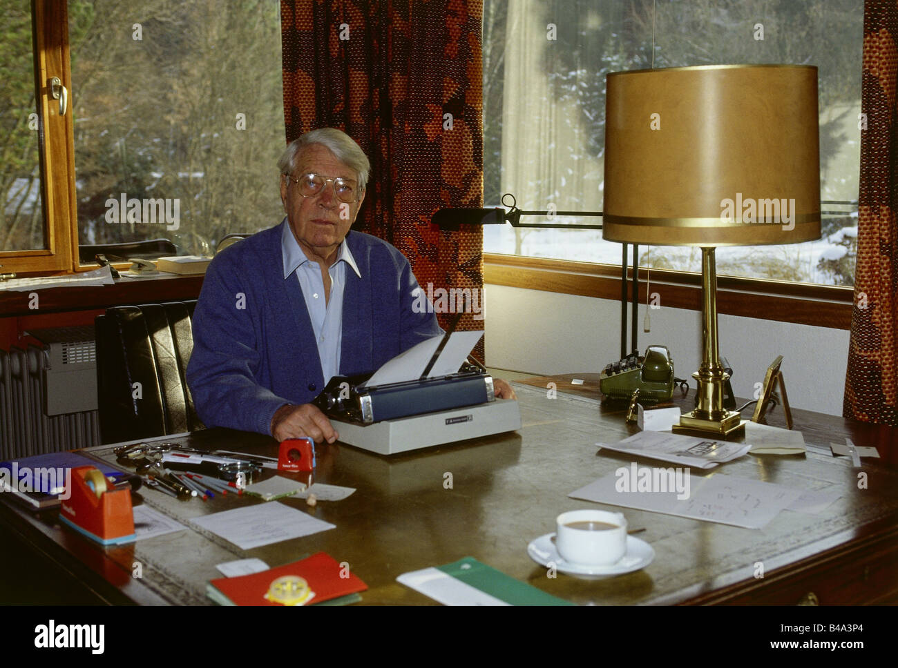Herbert reinecker -Fotos und -Bildmaterial in hoher Auflösung – Alamy