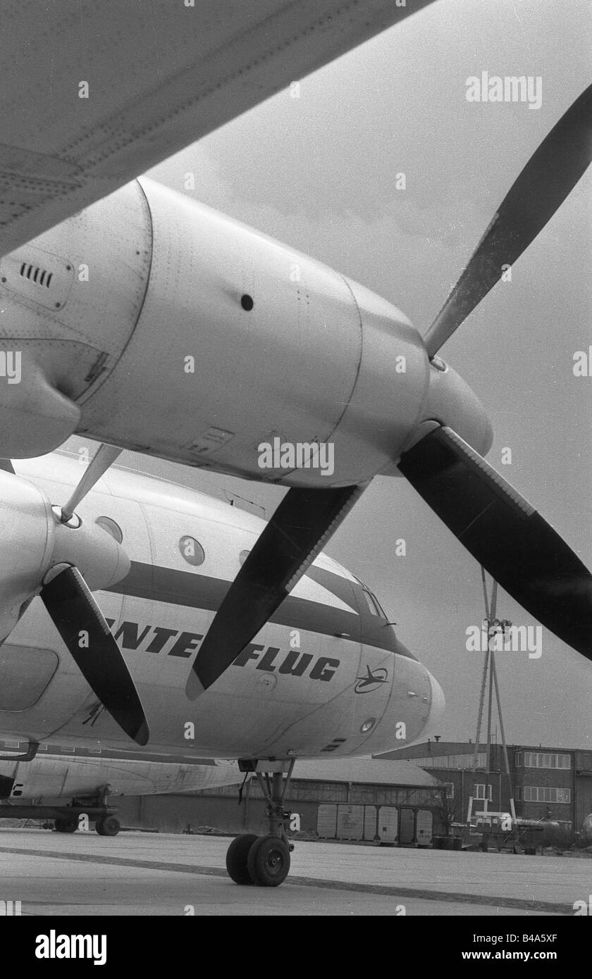 Ilyushin il 18 aircraft -Fotos und -Bildmaterial in hoher Auflösung – Alamy