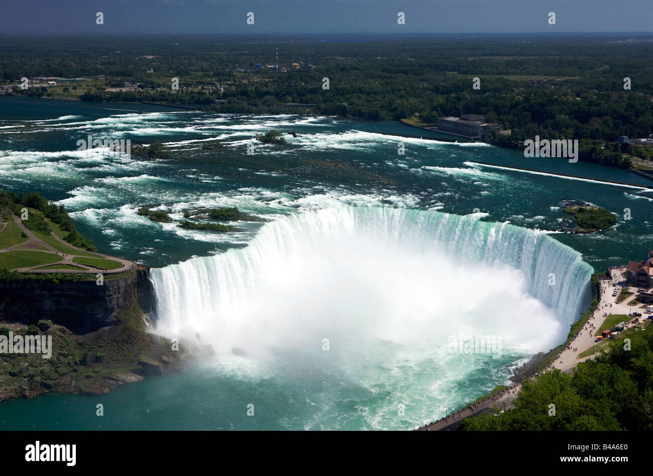 Horseshoe Falls angesehen vom Skylon Tower an den Niagarafällen in Ontario, Kanada. Stockfoto