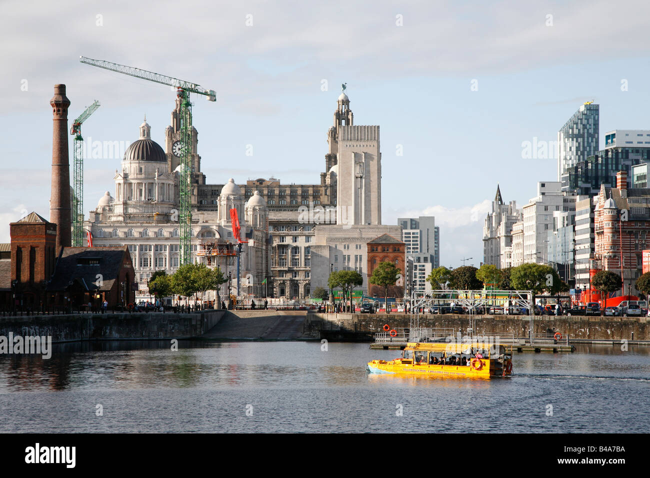 Amphibienfahrzeug in Liverpool docks Stockfoto