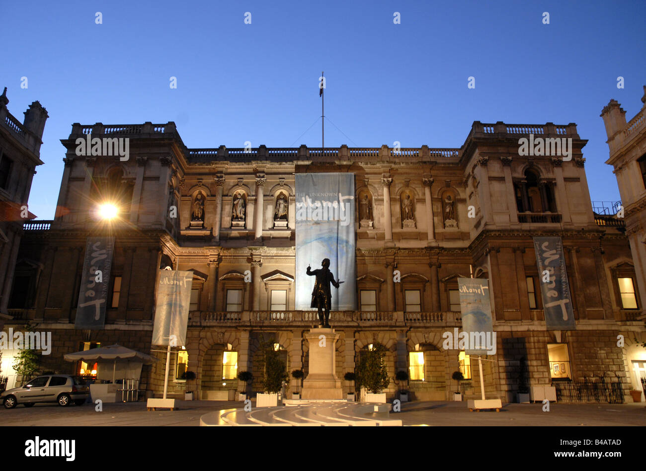 Sommer Abend Piccadilly London Royal Academy Stockfoto