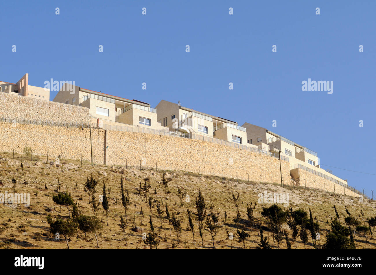 Neue israelische Siedlungen im Bau in den besetzten Gebieten zwischen Jerusalem und Jericho, West Bank, Palästina. Stockfoto