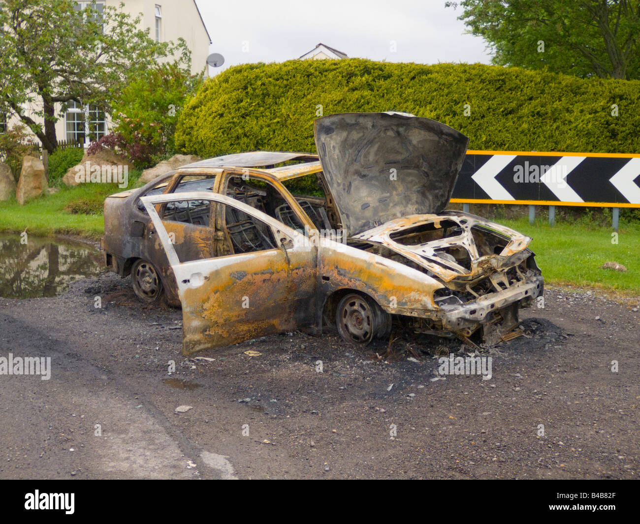 Autowrack ausgebrannt verbrannten nach Diebstahl Stockfoto