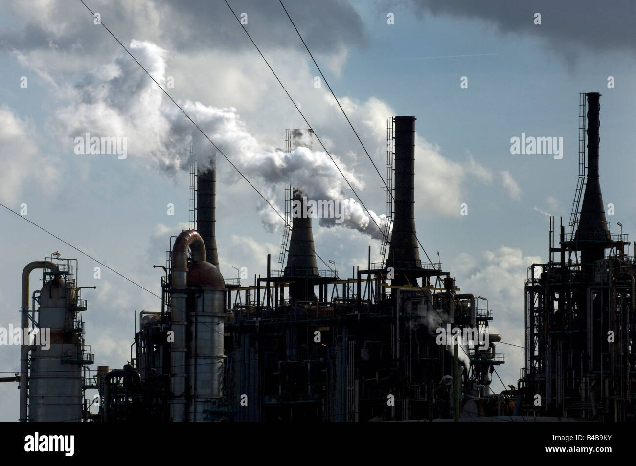 Die Total Petroleum Öl-Raffinerie bei Dünkirchen Dunqurque in Nordfrankreich Stockfoto