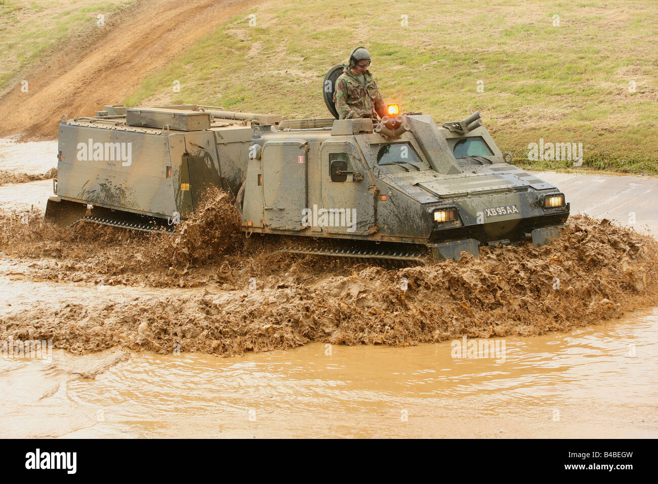 Ein Wikinger-Armee-Fahrzeug in Aktion Stockfoto