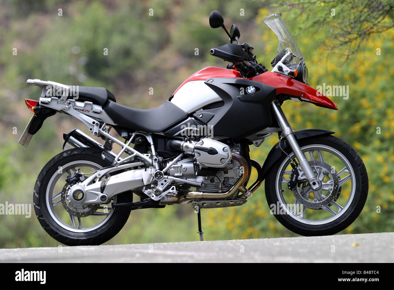 Motor Cycle, BMW R 1200 GS, Modelljahr 2004, Enduro, stehend, Wahrung, Side View, Fotograf: Rossen Gargolov Stockfoto