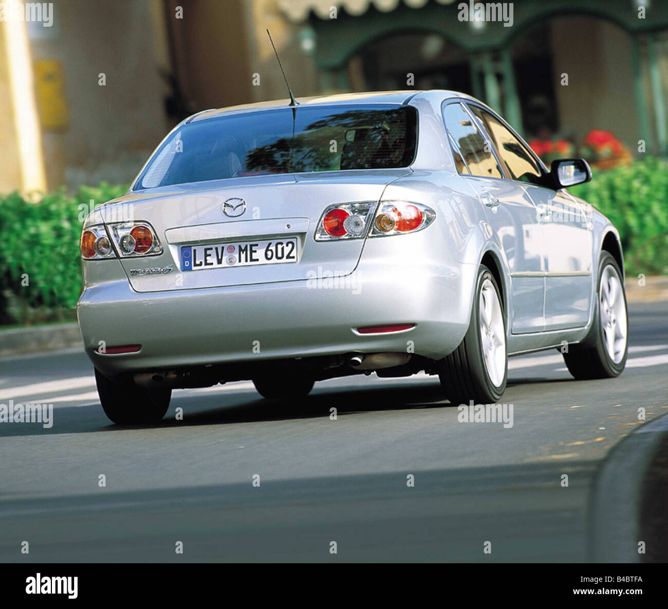 Auto, Mazda 6, Limousine, Mittelklasse, Modell Jahr 2002-, Silber