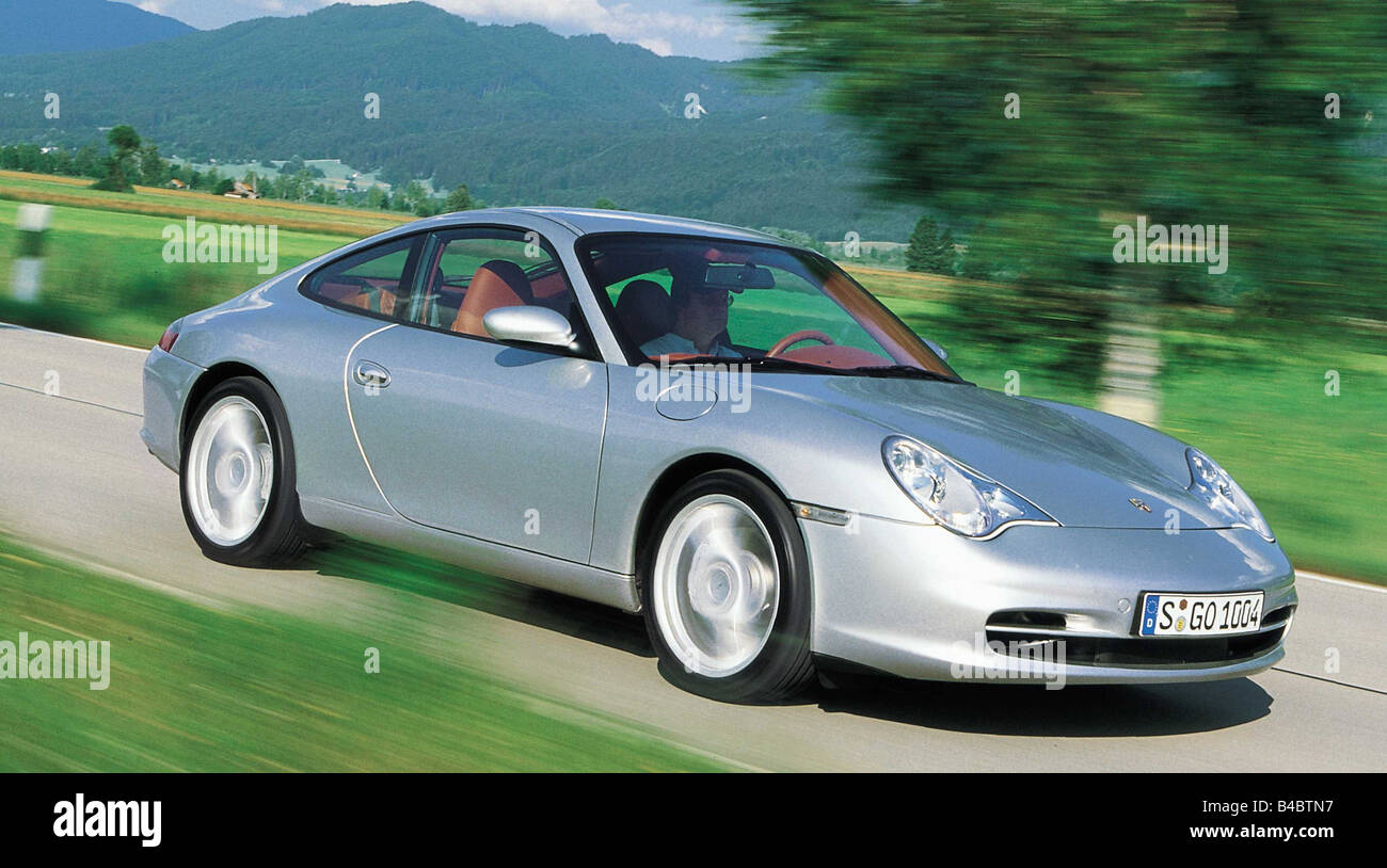 Auto, Porsche 911 Carrera, Silber, Baujahr 2001-Roadster, Coupé, Diagonal von vorn, sechs-Zylinder-Motor, 320 PS, Graf Stockfoto